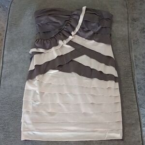 D) Arden B Strapless Dress in Gray and Cream